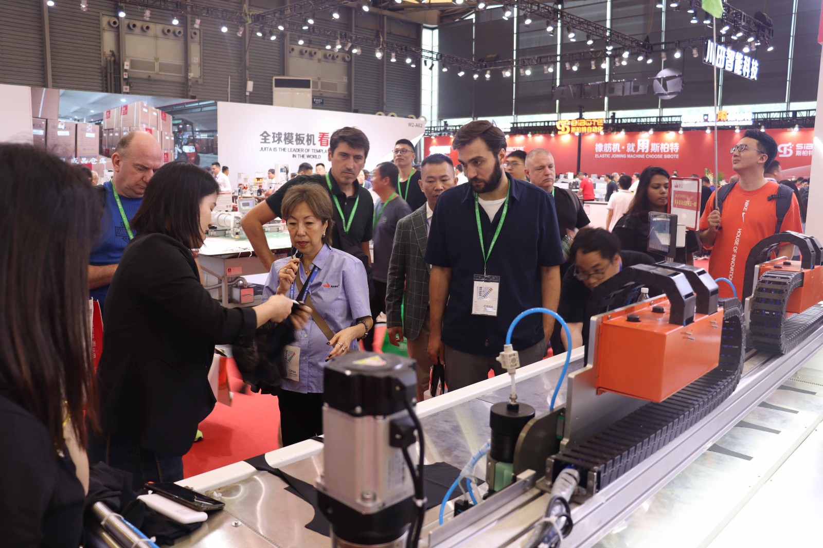 1697601130418557.jpg 1697601130418557.jpg